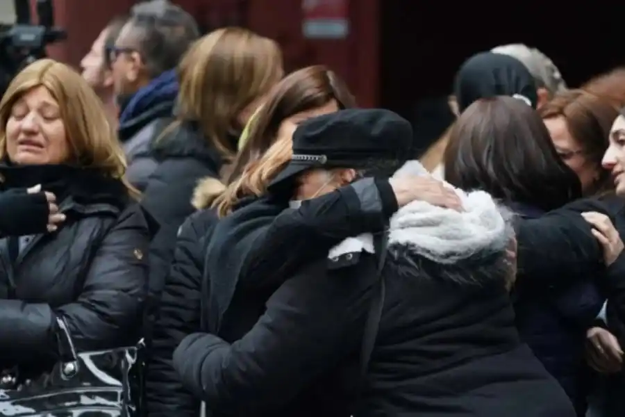 Despiden a las víctimas del incendio del departamento de Recoleta