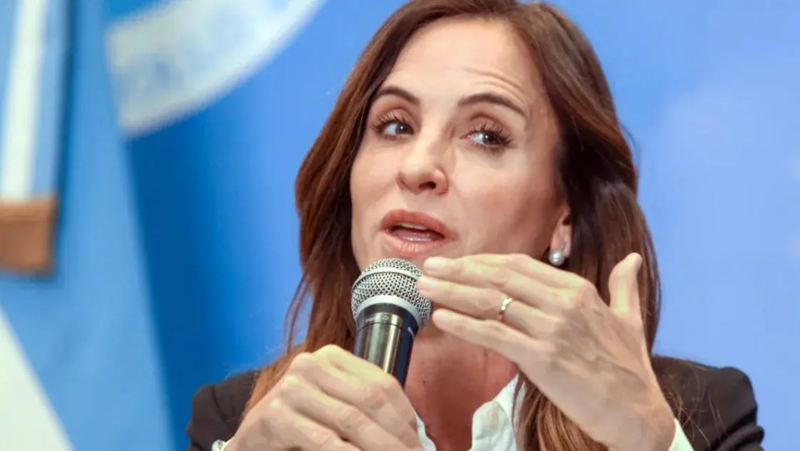 Victoria Tolosa Paz