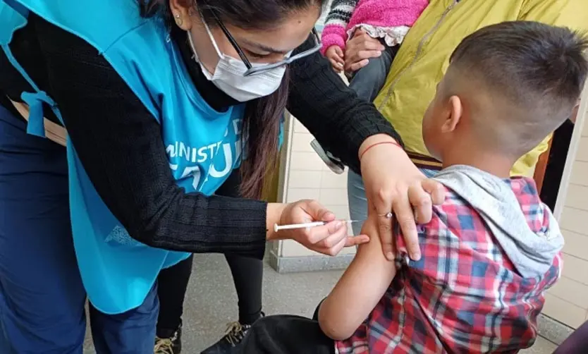 Dónde vacunar a niños y niñas contra el Sarampión en Pilar