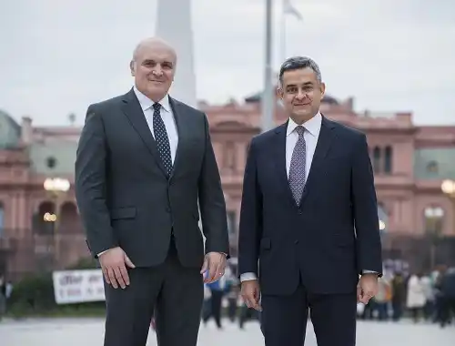 Nueve fórmulas presidenciales competirían en agosto próximo