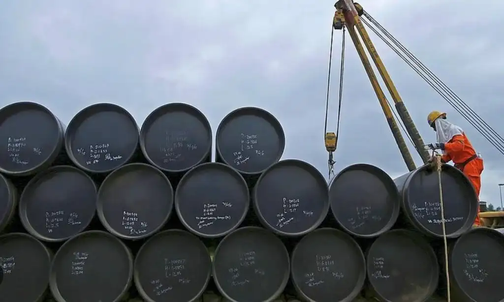 El petróleo se vuelve a disparar y alcanza los US$100.