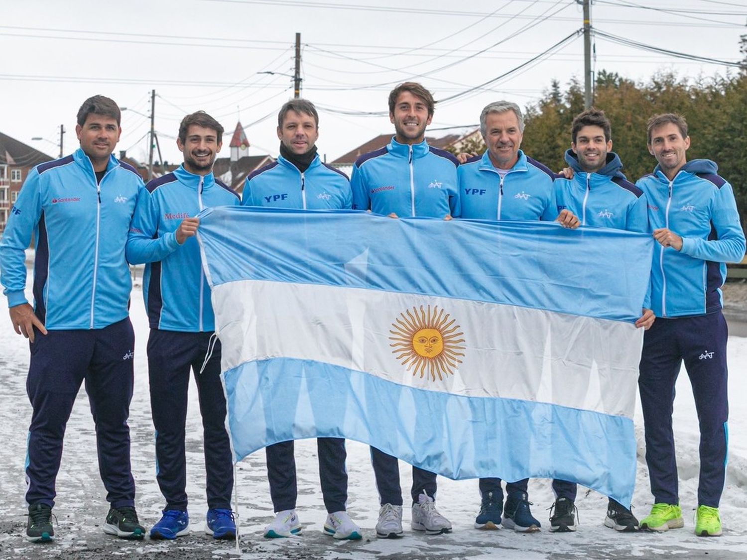 Equipo argentino de Copa Davis. Schwank, Navone, Zeballos, Etcheverry, Frana, Díaz Acosta y Molteni