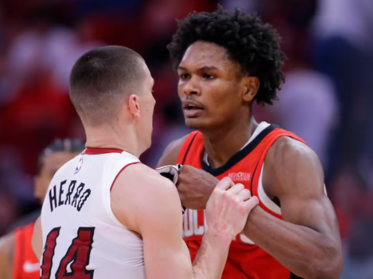 Este nuevo incidente en la NBA ocurre apenas un día después de otra pelea entre Phoenix Suns y Dallas Mavericks