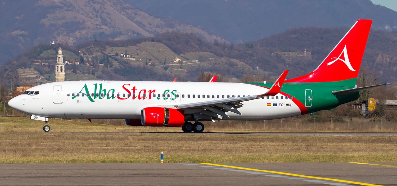 Arribó el primer Boeing 737-800 de Albastar que volará para Flybondi