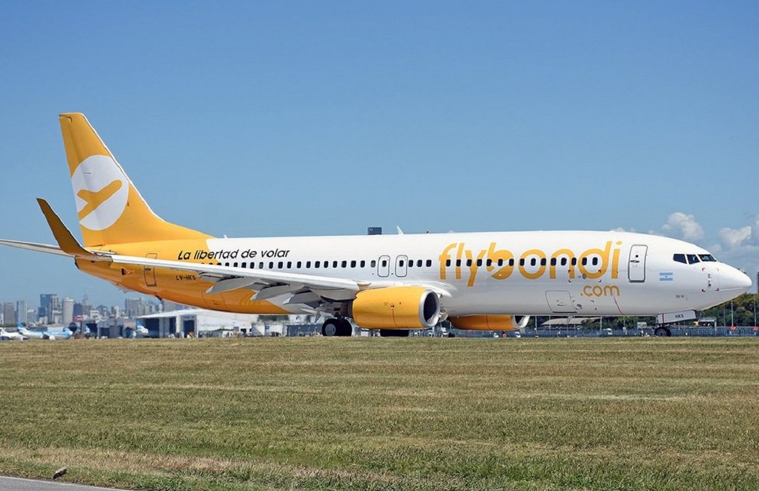 Flybondi cambia de manos: un fondo inversor de EEUU compró la mayoría de la compañía