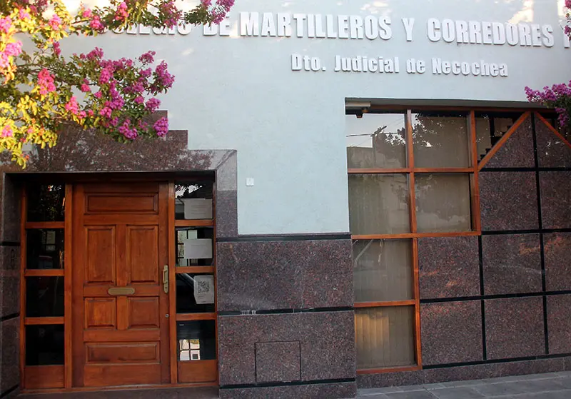 El Colegio de Martilleros repudió delitos de usurpación y estafas