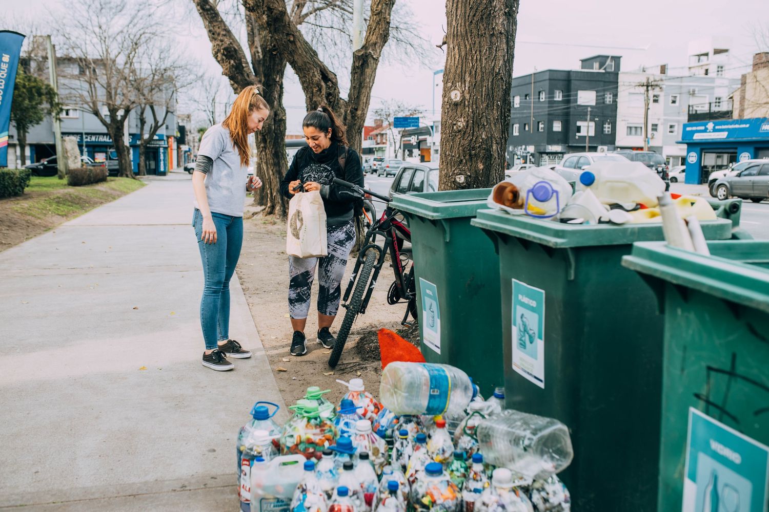 El Punto Verde recibió más de 12.000 kilos de residuos tecnológicos y 3.000 ecobotellas