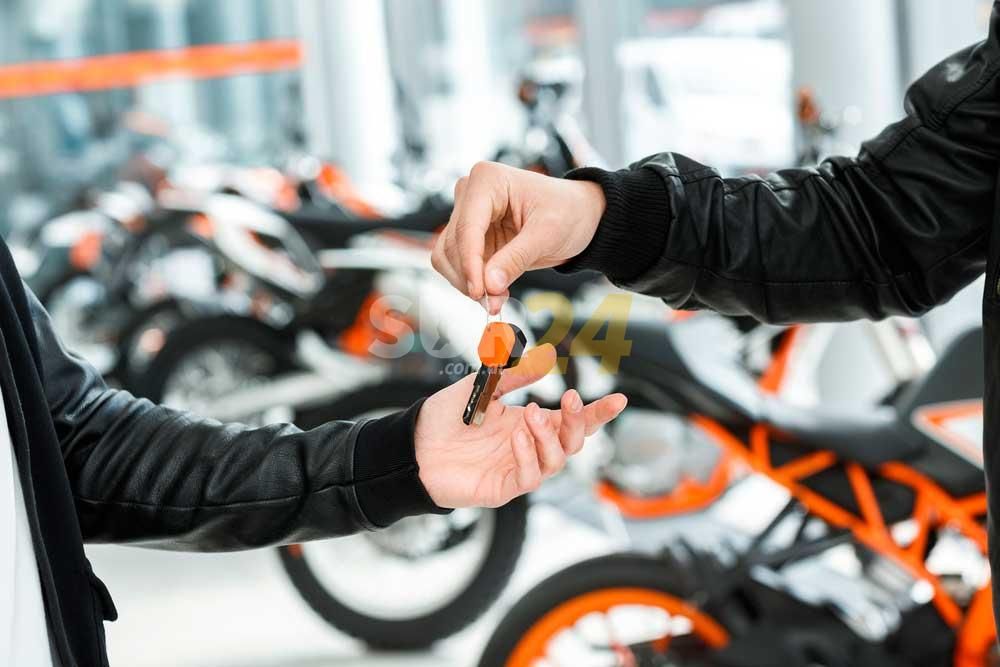 Increíble: puso la moto en venta y el comprador se la robó