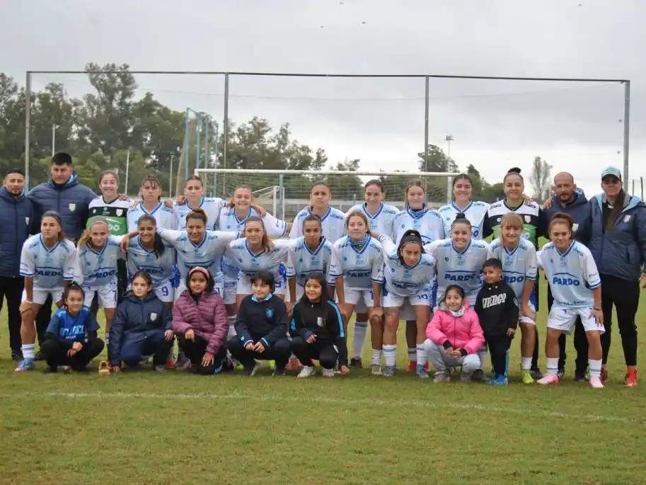 La Crema enfrenta al Bicho de la Paternal.Foto:Prensa AR