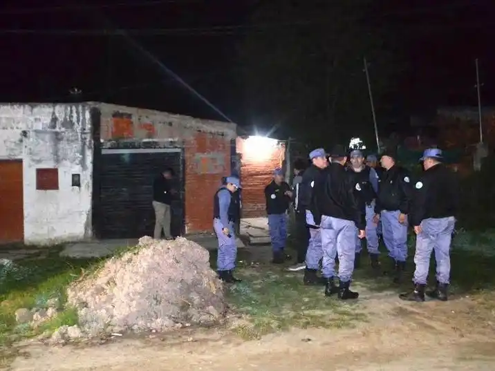 Investigan un confuso episodio que terminó
con disparos de arma de fuego y un herido