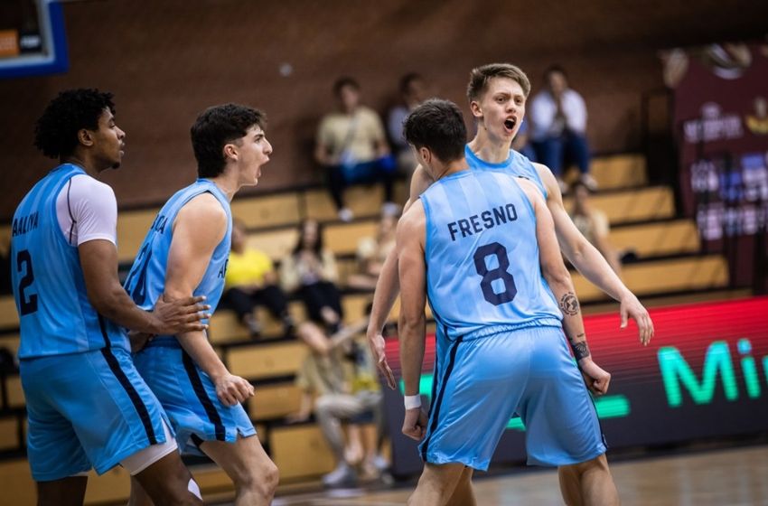 Con el marplatense Fresno, Argentina derrotó a Brasil y se metió entre los ocho mejores