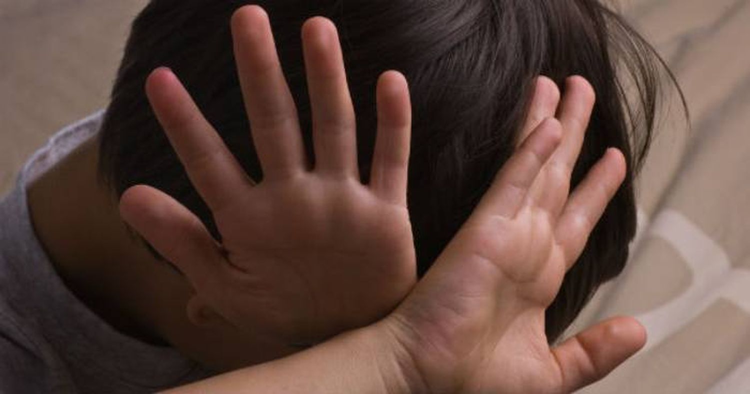 DENUNCIADOS POR LA ABUELA: detenida mujer en el Zulia que golpeaba a su niño de 2 años