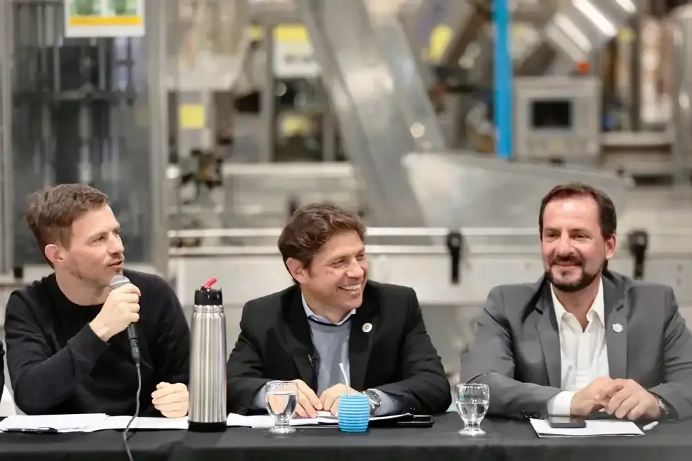 Augusto Costa, Axel Kicillof y Ariel Sujarchuk.
