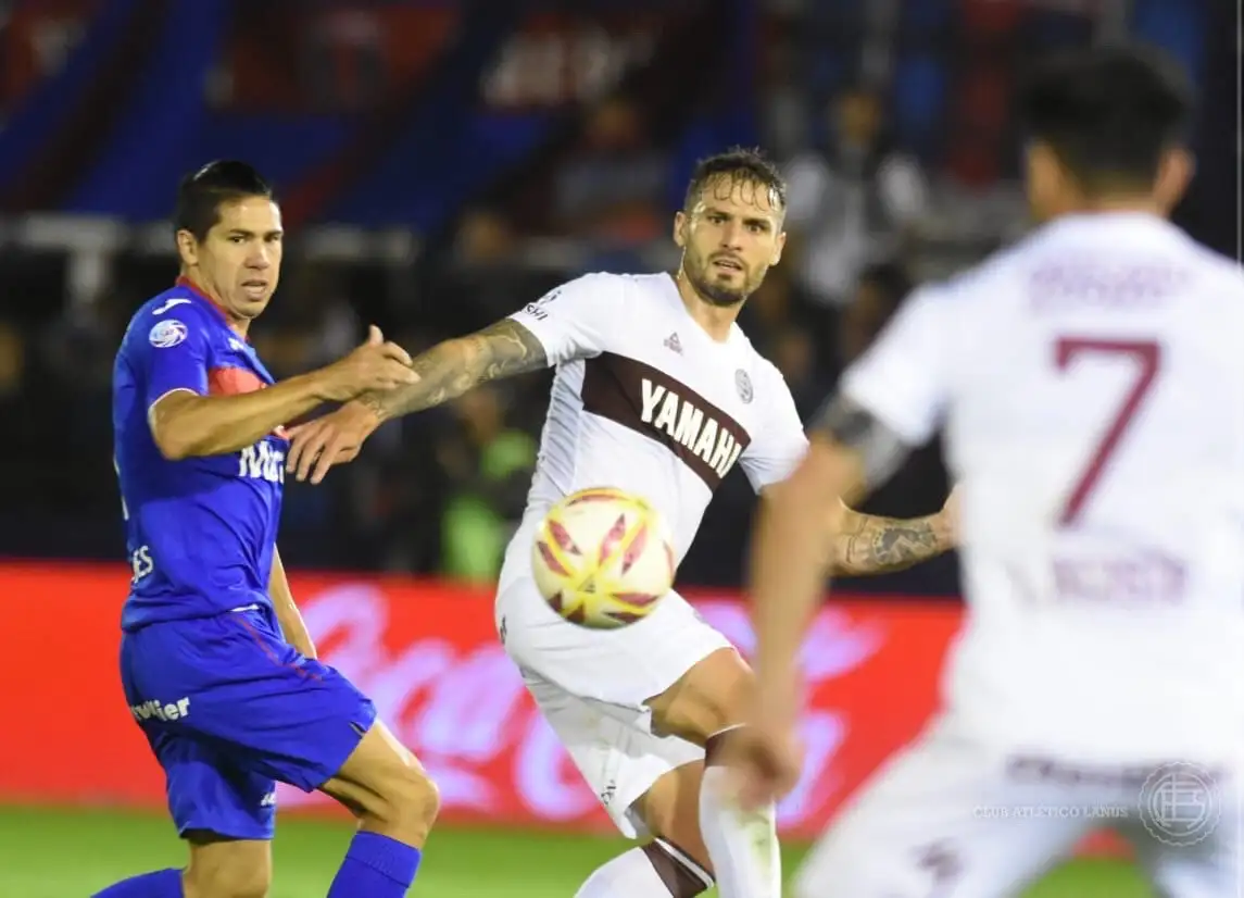 En Victoria, Tigre y Lanús se repartieron unidades
