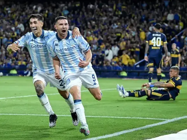 Adrián "Maravilla" Martínez rompió su sequía goleadora y marcó para Racing ante Boca. (Marcelo Endelli/Getty Images)