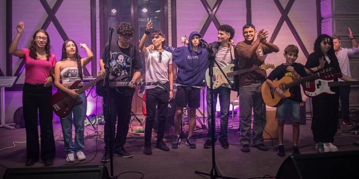 Estación Dock Central, música y espectáculos