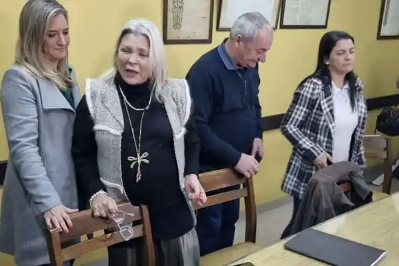 Camino a Rafaela, Lilita Carrió se descompensó y no podrá estar en la conferencia de prensa planeada
