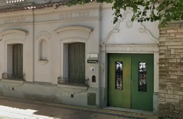 Los ediles de Unidad por Chascomús (UXCH) y Unidad por Chascomús/Fuerza Patria (UXCH/FP) señala que existen reclamos vinculados al estado de restitución del inmueble de Sarmiento Nº 56