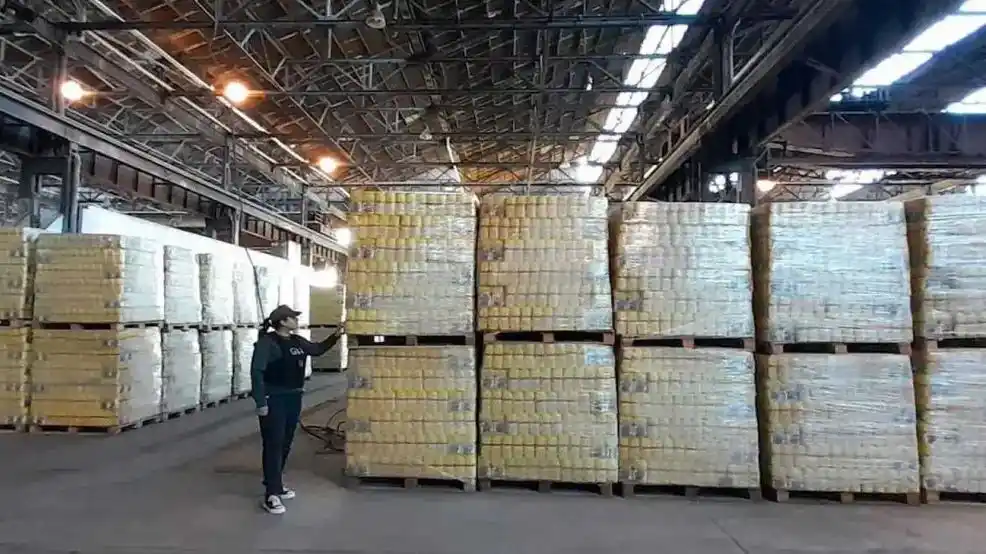 CONIN recibiría 3.800 kilos de leche que guardaba el Gobierno