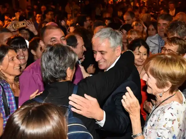 Javier Gastón: “celebraremos junto a todos los chascomunenses los 40 años de democracia”