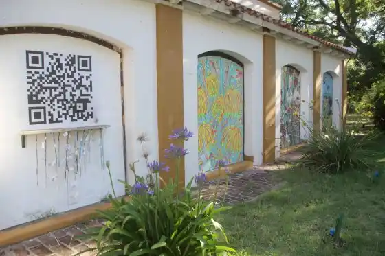 Jardines Contemporáneos en el exterior del Museo Histórico