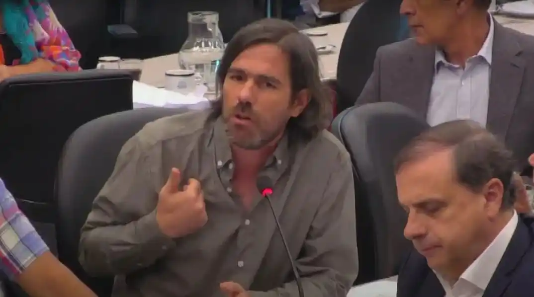 El tenso cruce entre Nicolás del Caño y José Luis Espert en el debate de la ley ómnibus