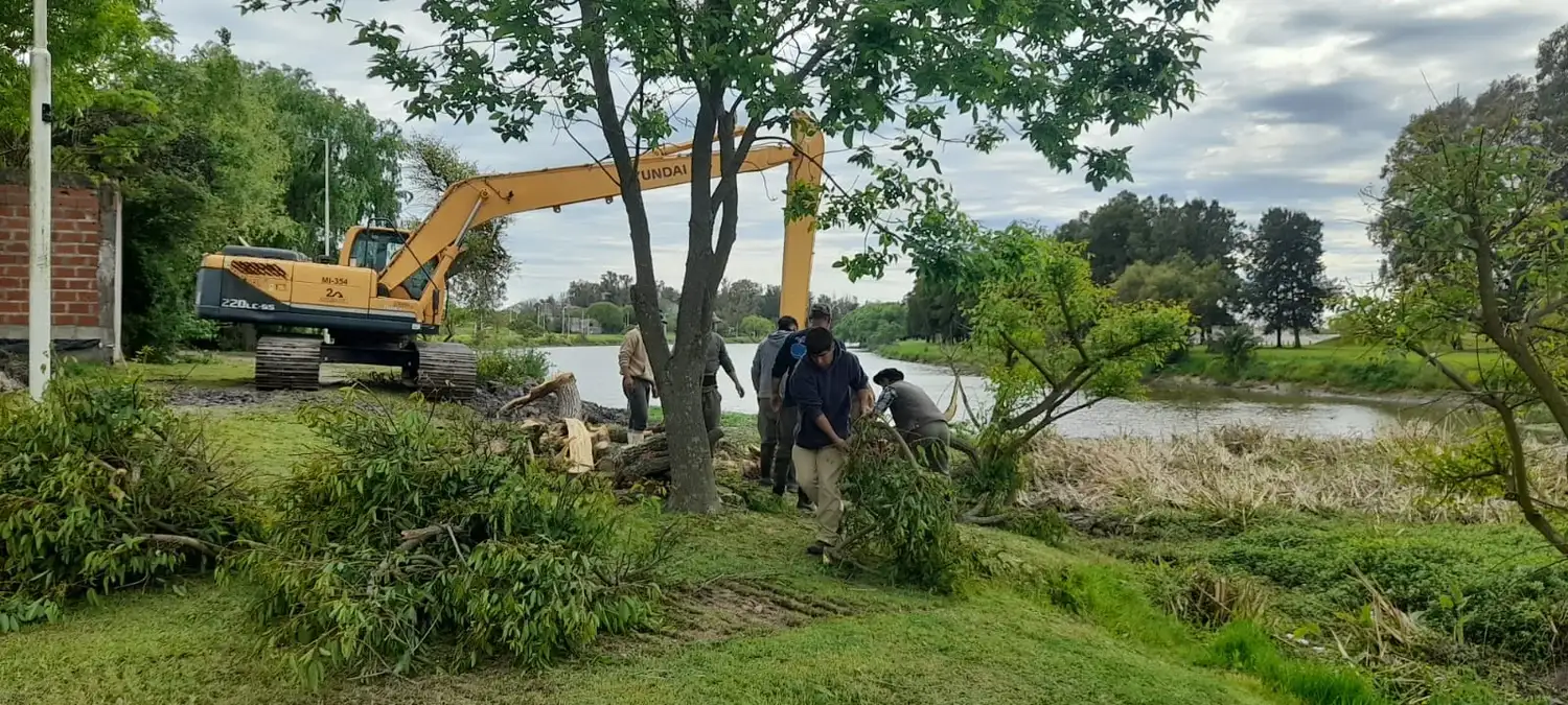 Se puso en marcha la limpieza del Reservorio como parte de las tareas preventivas