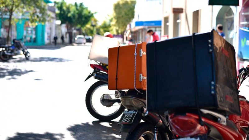 Santa Fe intensifica el trabajo con empleados de cadeterías