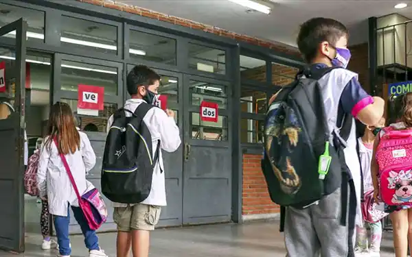 Una exagerada discusión sobre presencialidad/no presencialidad en las escuelas