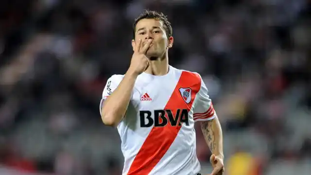 Mora podría jugar la revancha del jueves en el Monumental