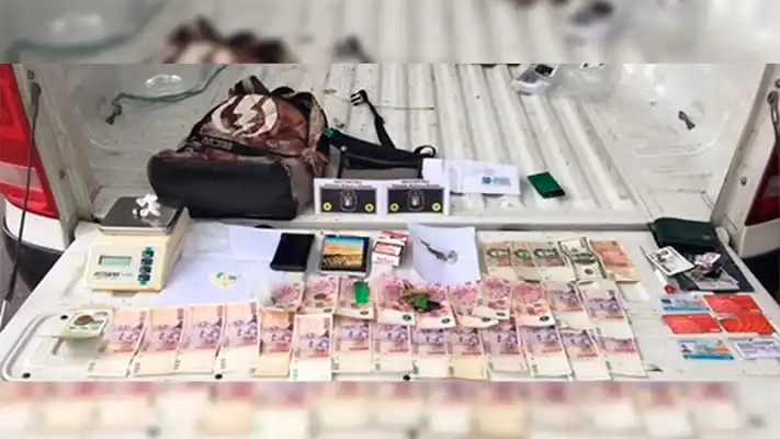 Ssecuestran pastillas de éxtasis, metanfetaminas y dinero 