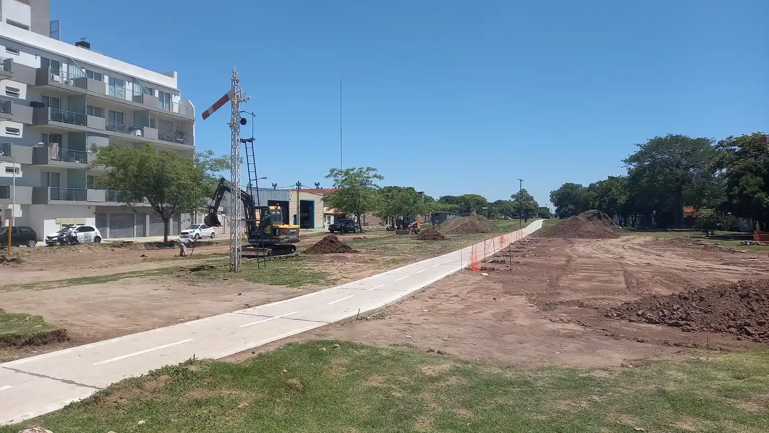 La Municipalidad y el Gobierno Provincial avanzan con obras para recuperar el ex predio del Ferrocarril Belgrano de Rafaela
