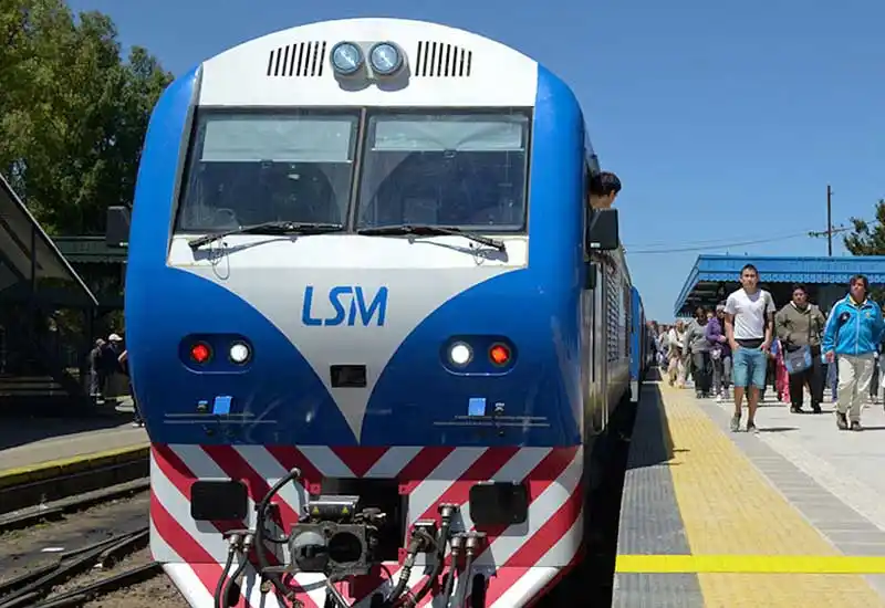 Tren San Martín: Retrasan hasta el lunes el corte entre Villa del Parque y Retiro