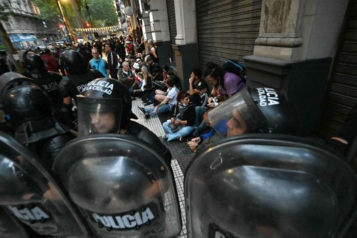 Hay periodistas heridos y un fotógrafo en grave estado