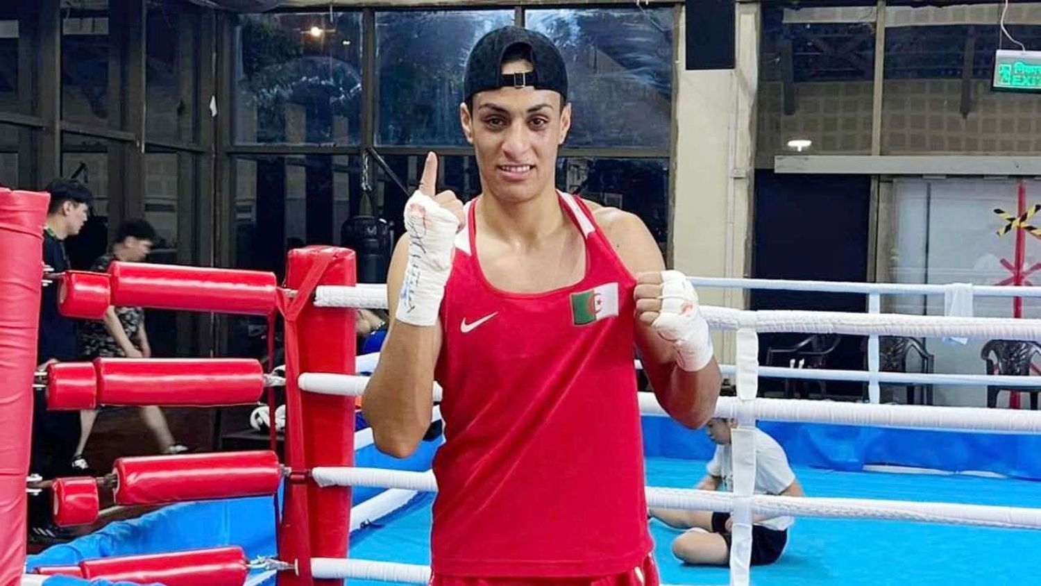 El rotundo cambio de look de la boxeadora Imane Khelif tras ganar la medalla de oro en París 2024