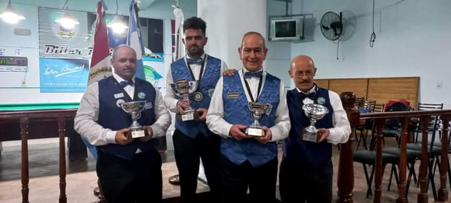 Los semifinalistas de 3a. Categoría en el Panamericano de Casilda. Luis Ponce (centro) del Jockey Club Gualeguay logró ubicarse en cuarto lugar en un certamen muy competitivo.