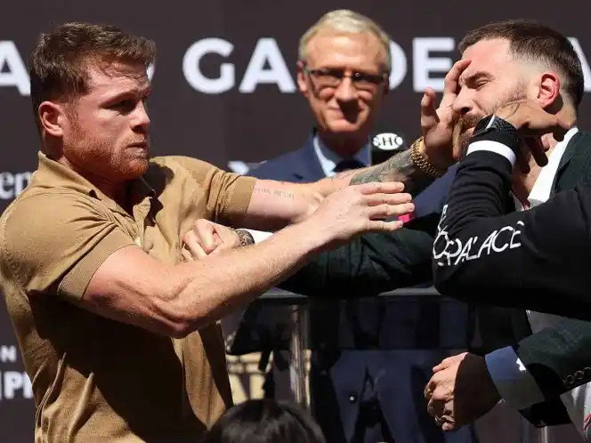 ¡Escándalo! "Canelo" Álvarez y Plant se fueron a las manos en el careo