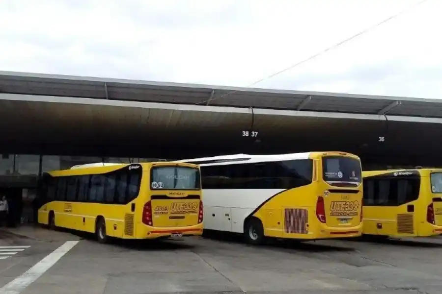 Nuevo aumento: desde este lunes el boleto del transporte interurbano sale más caro