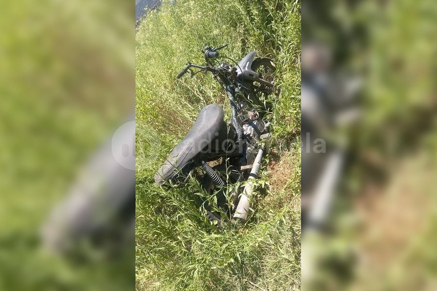 Recuperaron una motocicleta con pedido de secuestro que fue abandonada en un terreno baldío