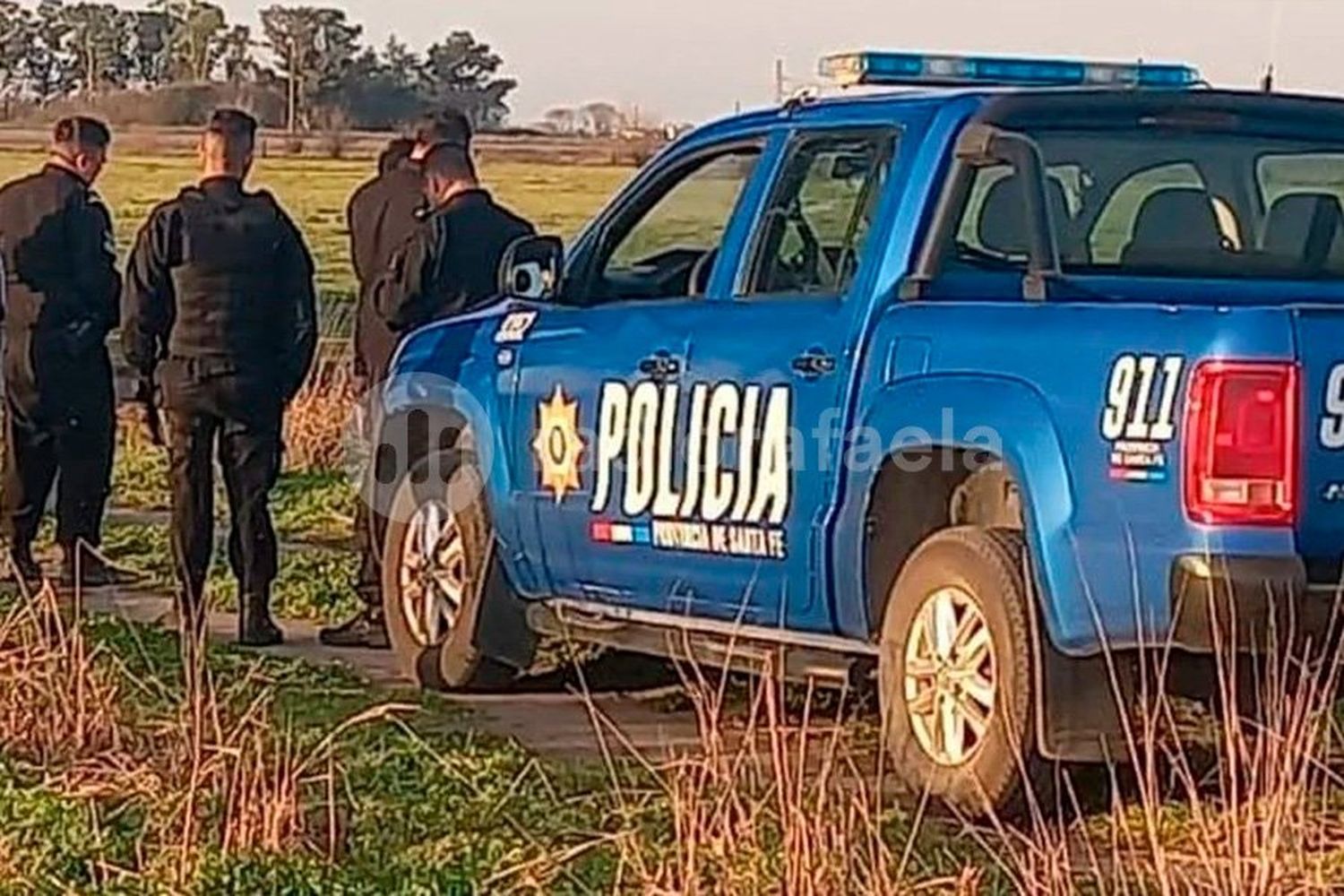 Una feroz balacera en Los Zapallos terminó con un joven muerto y otro gravemente herido