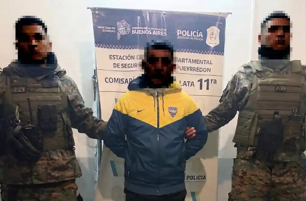 El sujeto se negó a ser identificado y huyó, pero finalmente fue atrapado.