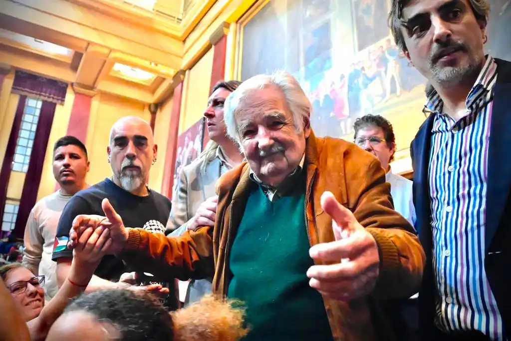 Un libro de diálogos con Mujica en proceso de edición con participación chascomunense