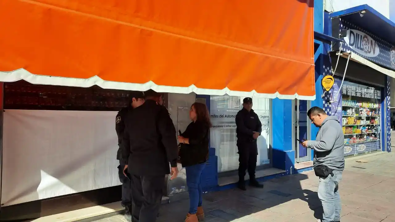 Asalto a la joyería Tettamanti: los delincuentes escaparon corriendo y se separaron en la esquina