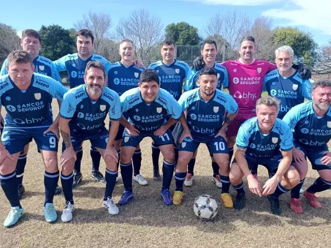 La Crema se quedó con el Clausura del Senior una fecha antes del final.