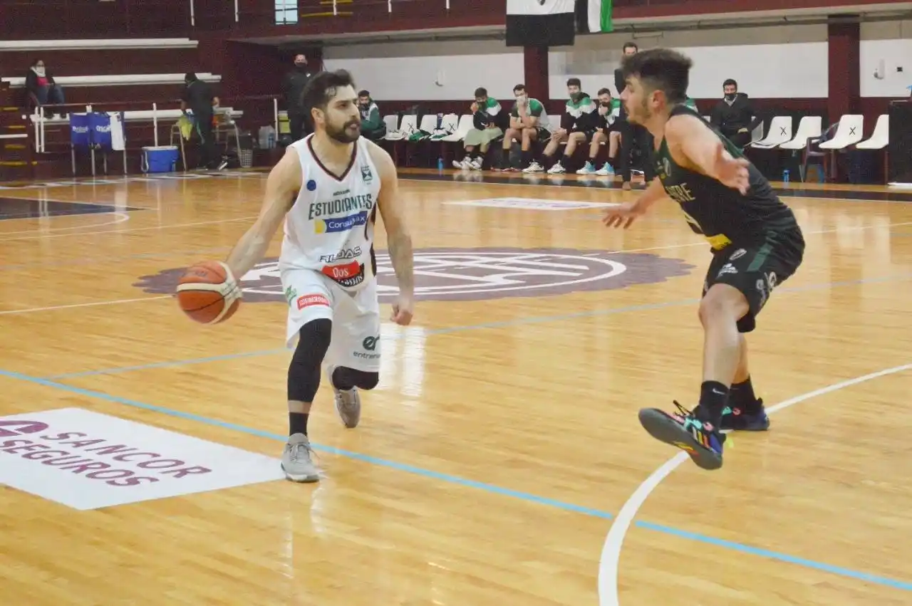 Estudiantes brilló en su último partido de etapa regular