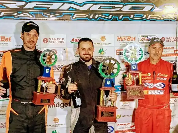 Bonomo y Gorgerino se llevaron la Carrera de Invitados en el Midgets del Litoral