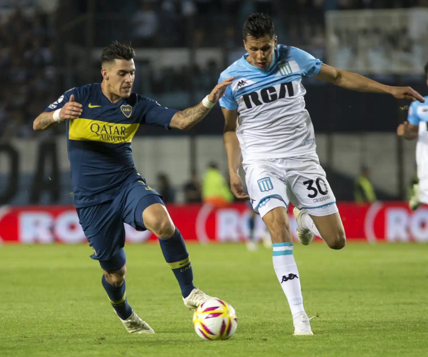 Racing se confió y dejó que Boca lo remontara