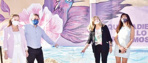 MURAL: �SQue nadie nos diga lo que podemos ser⬝