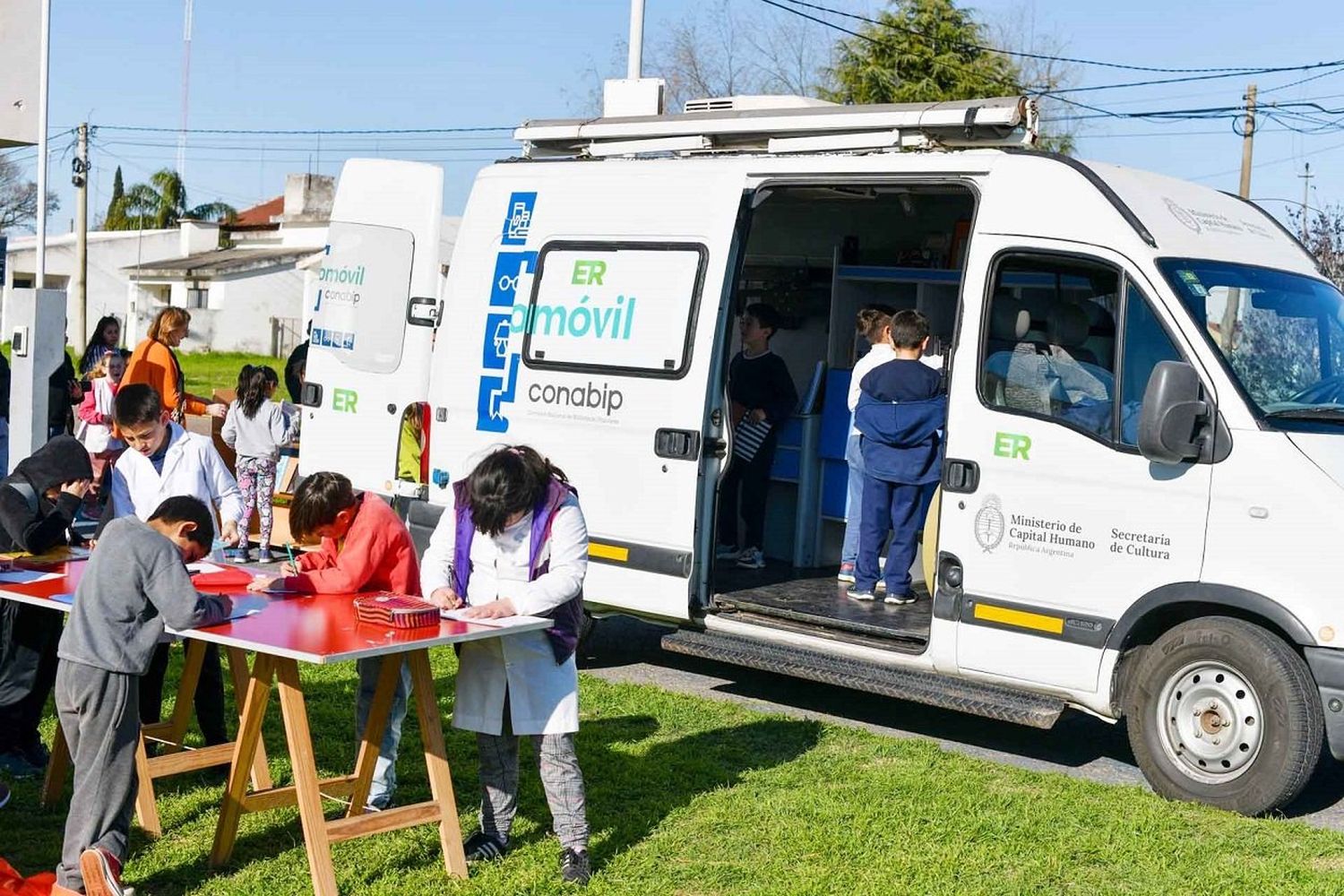 El Bibliomóvil participará de la Feria del Libro Infantil en Urdinarrain