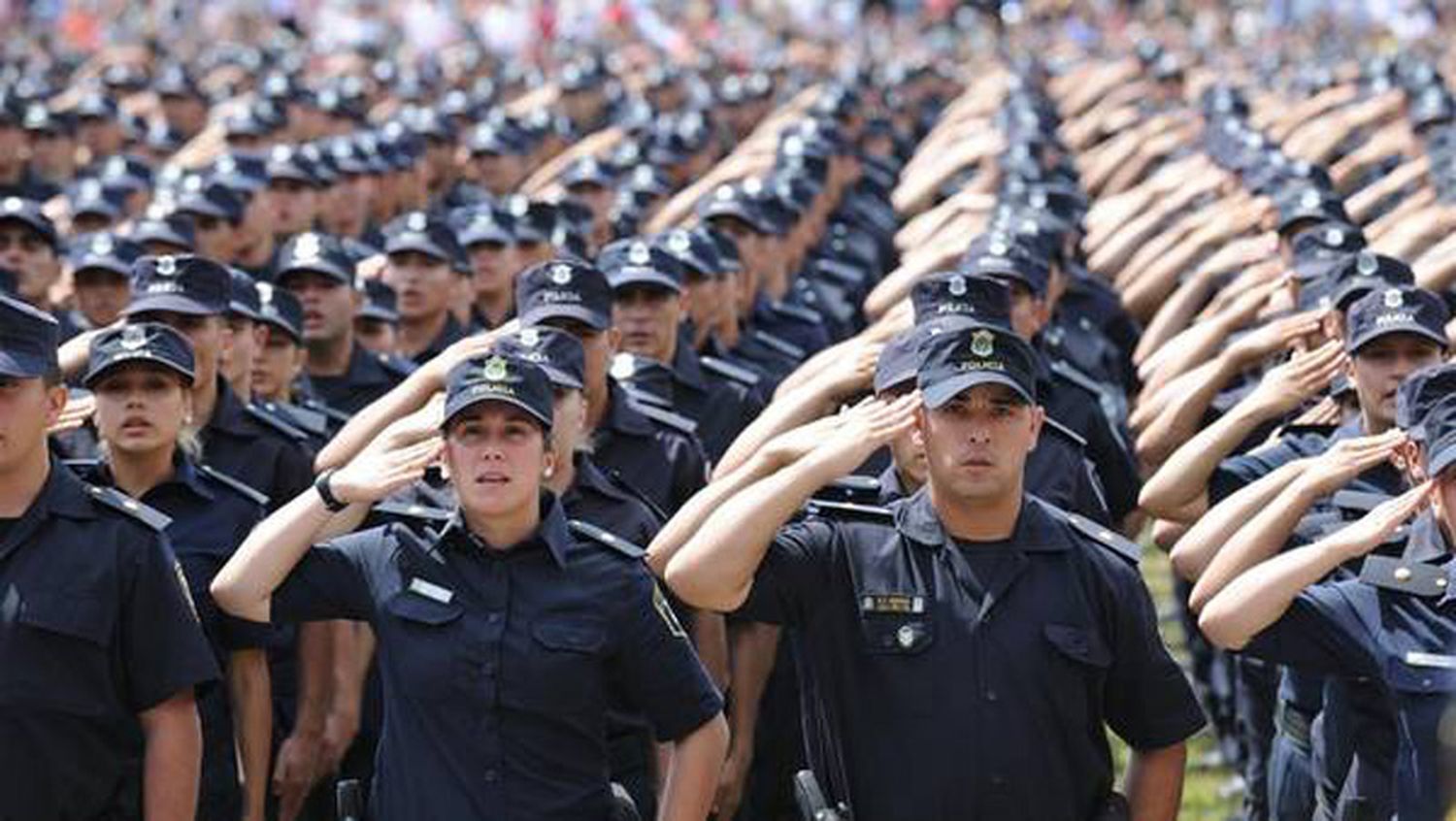 Vidal toma juramento a 8 mil cadetes de la Policía Bonaerense